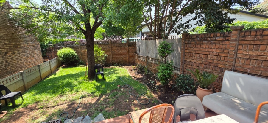 1 Bedroom Property for Sale in Meerhof North West